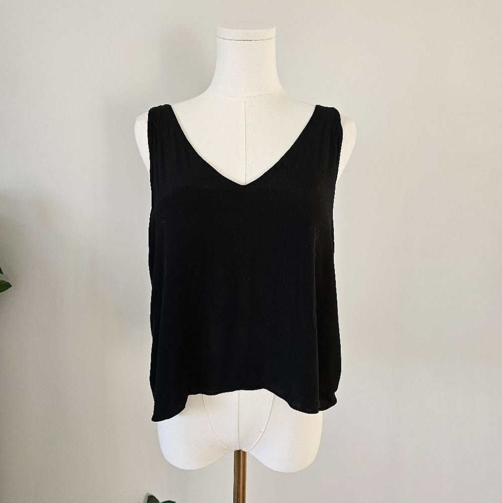 Aritzia Wilfred Free M Kempner tie back Black Sleeveless Women's Top